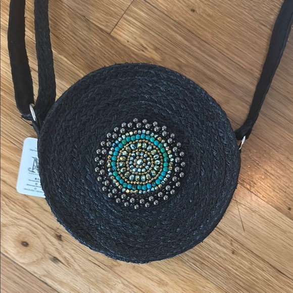 *NWT* Black Woven Handmade Crossbody bag from Thailand with stunning bead detail - Picture 3 of 3